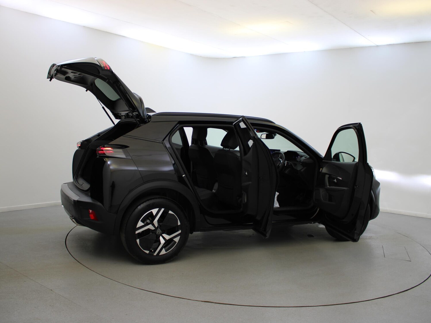 Used Peugeot 2008 2025 for sale - 76311157: Photo 32