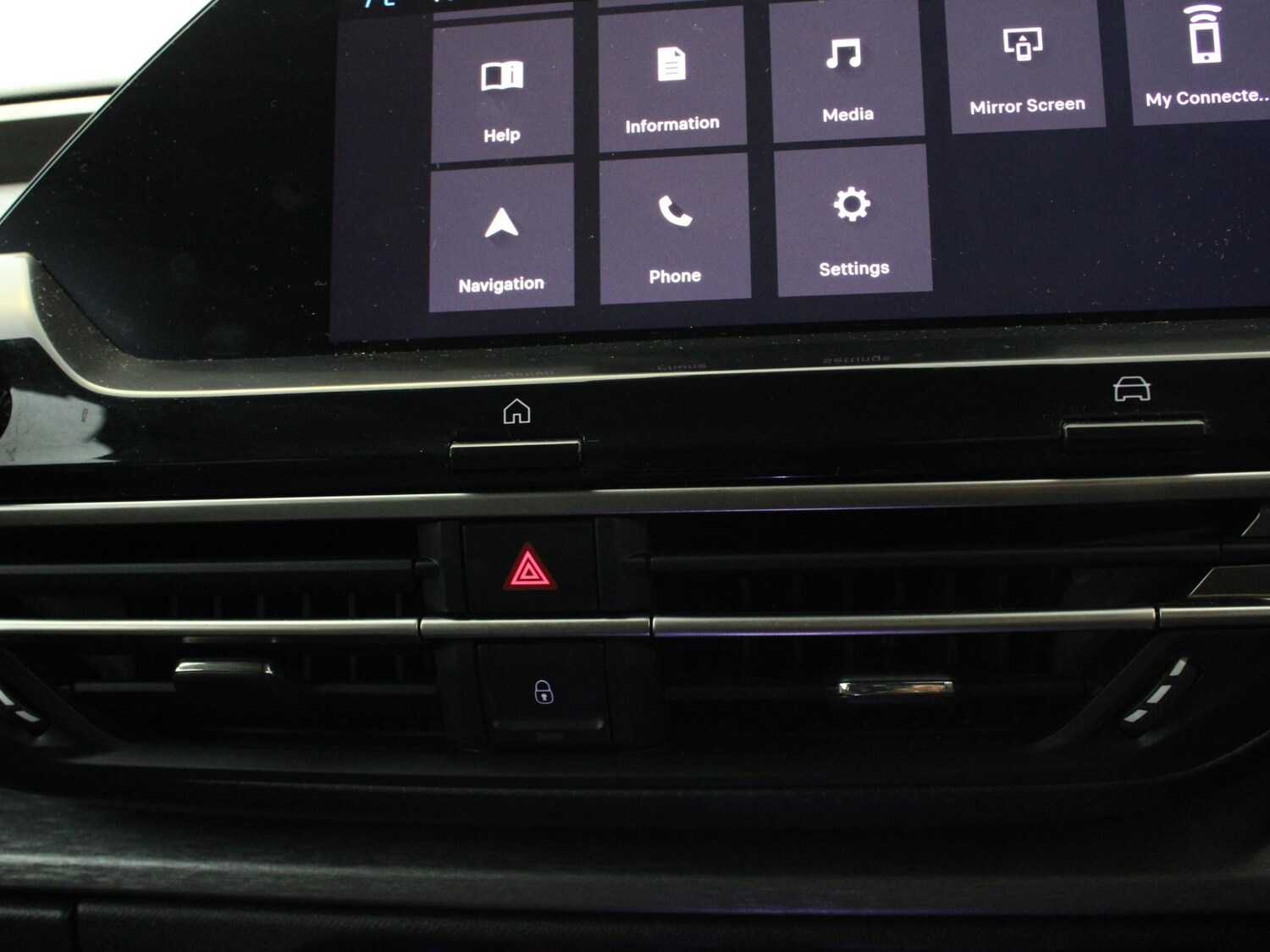 Used Citroen C5 X 2023 for sale - 77535346: Photo 21