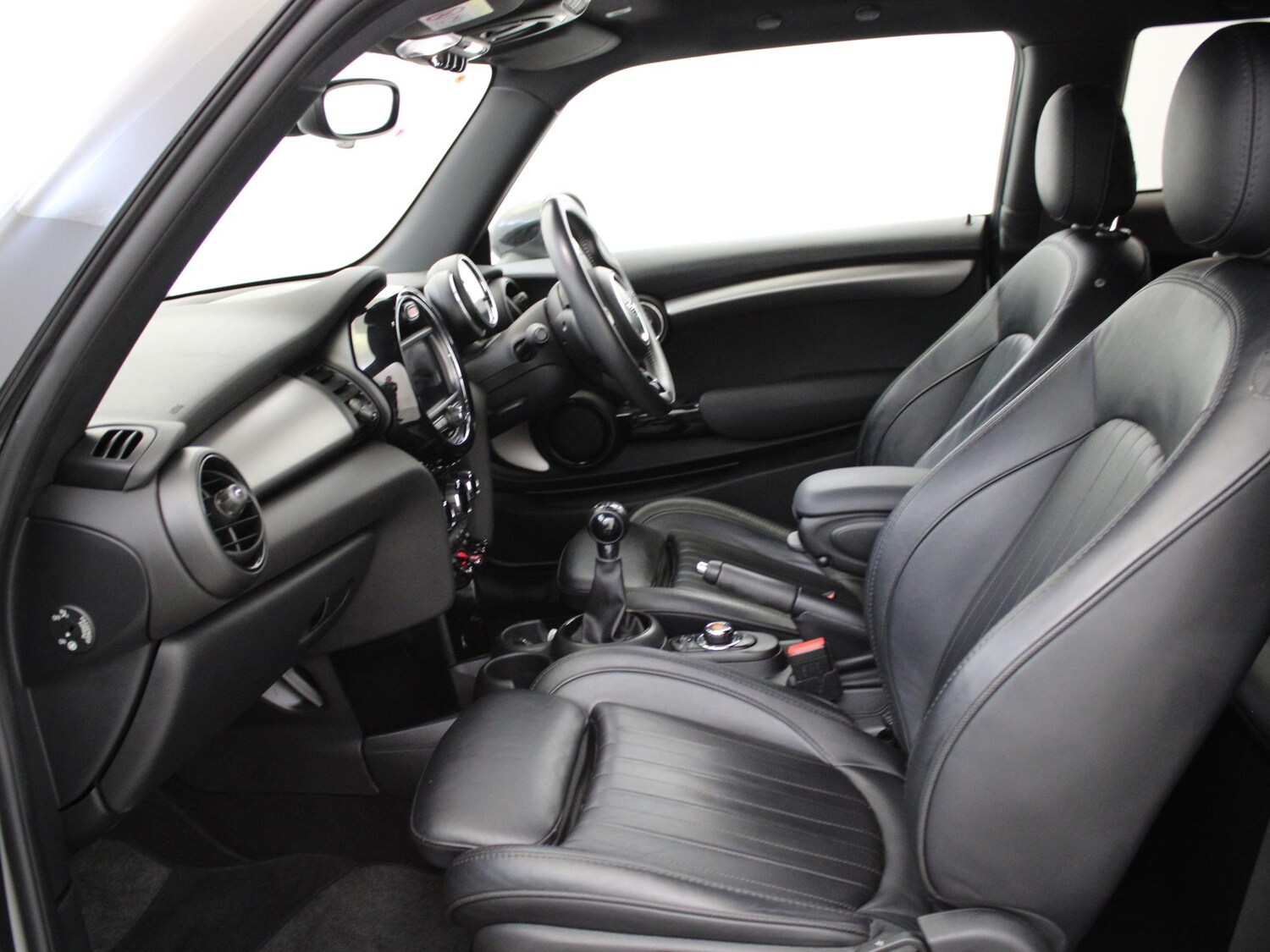 Used MINI Hatch 2018 for sale - 75908946: Photo 12