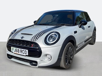 Used MINI Hatch 2018 for sale - 75908946: Photo