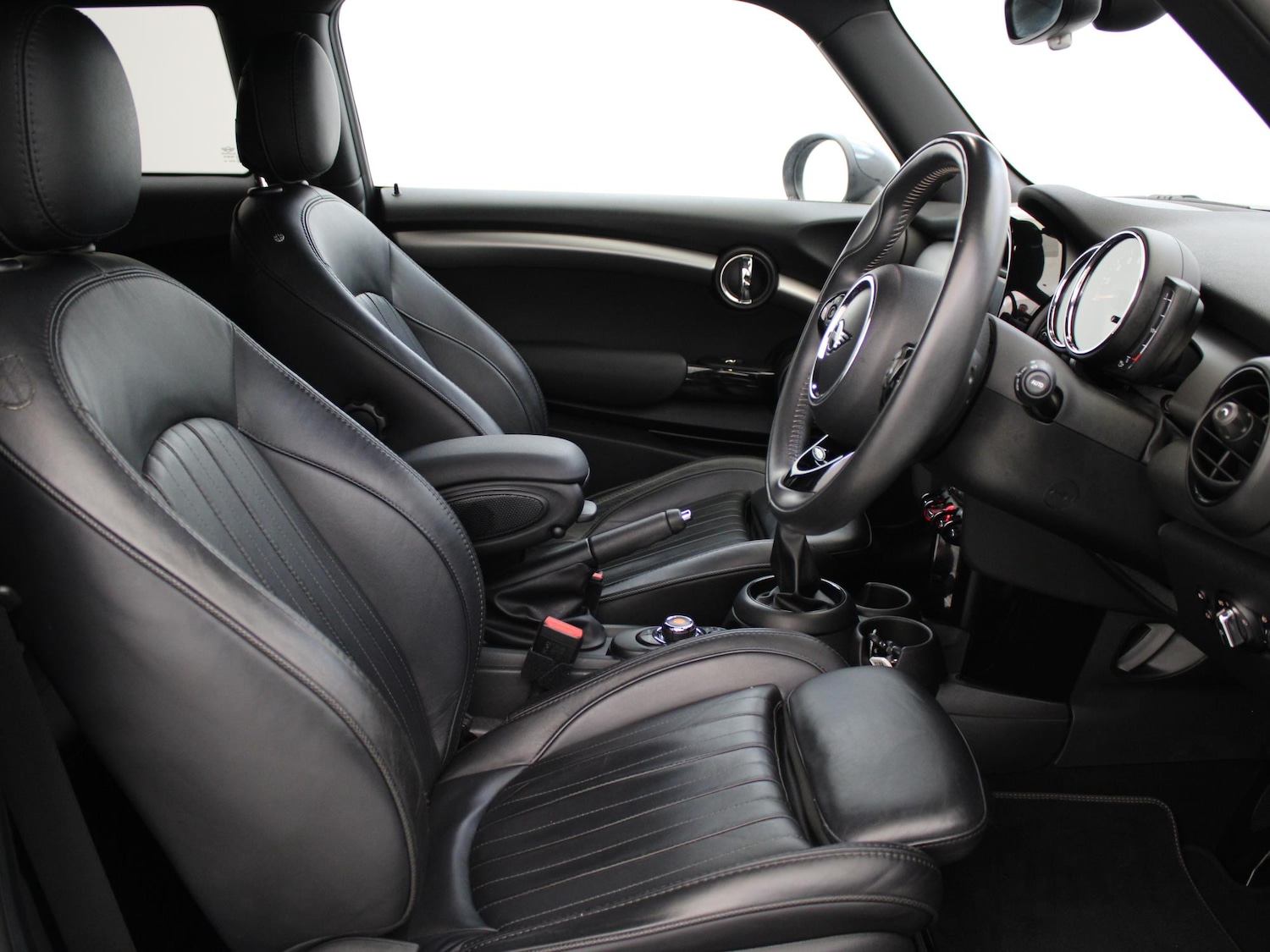 Used MINI Hatch 2018 for sale - 75908946: Photo 9