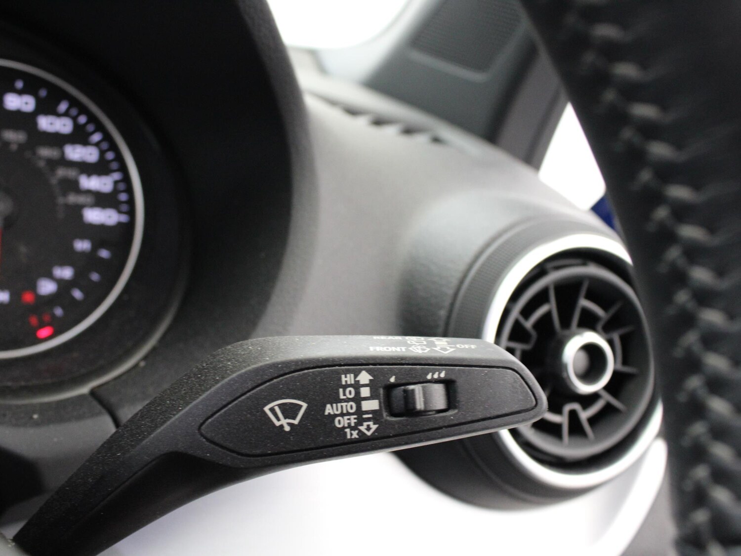 Used Audi Q2 2020 for sale - 76916492: Photo 14