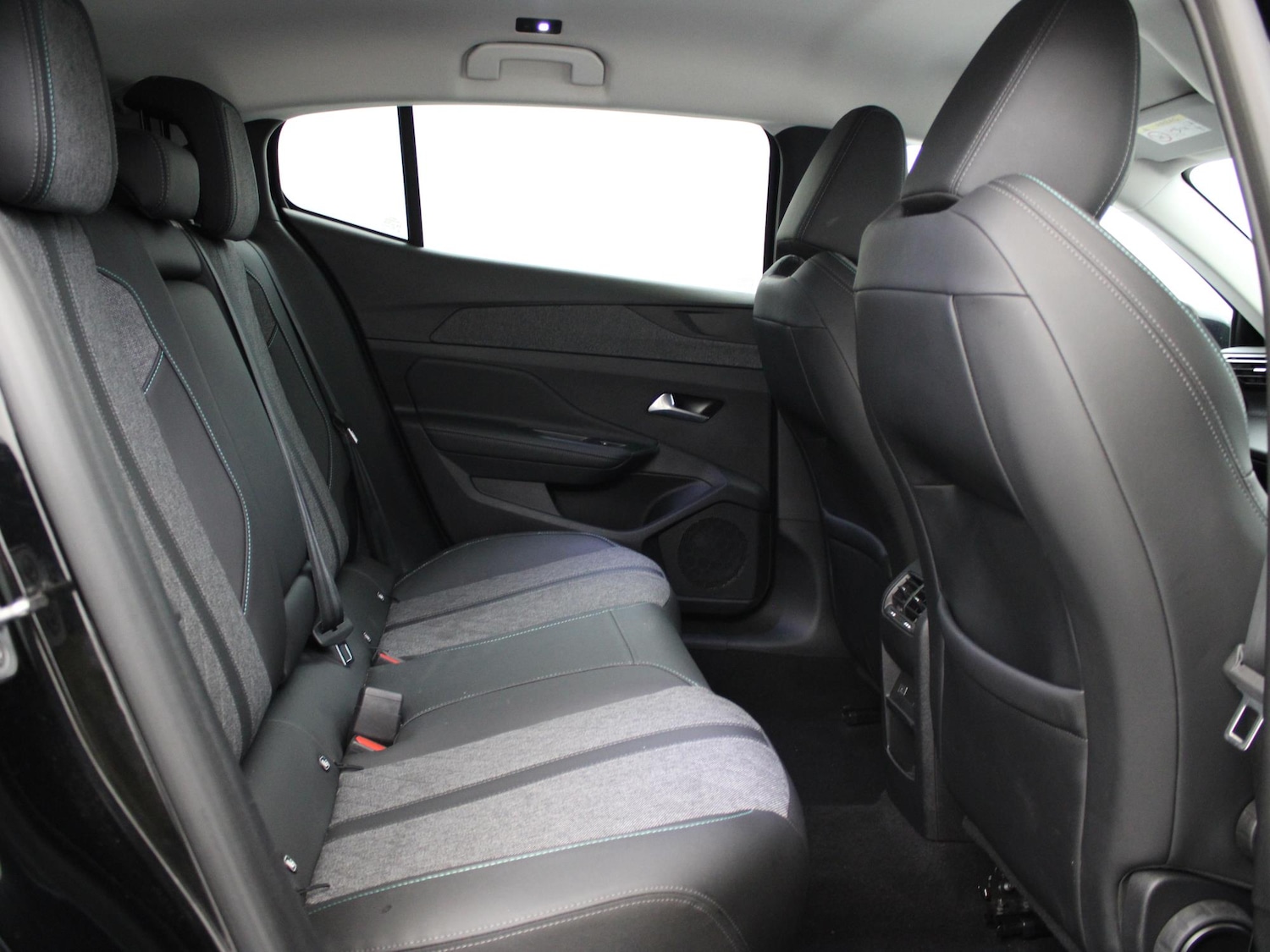 Used Peugeot 408 2024 for sale - 76442687: Photo 13