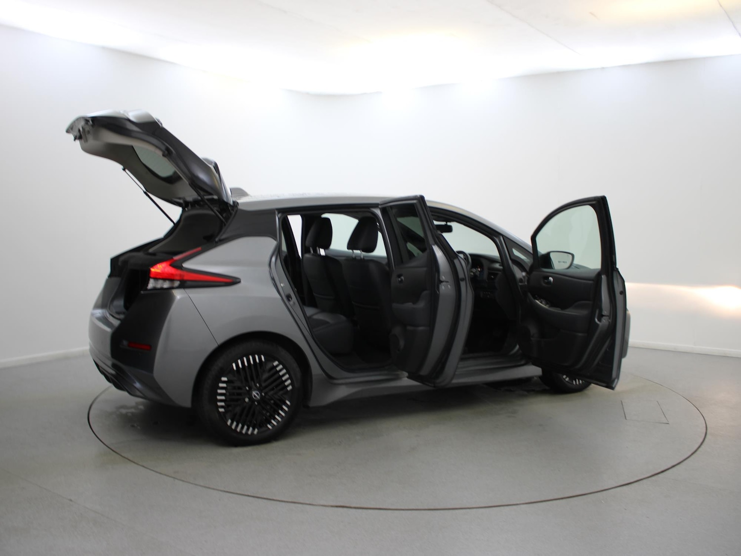 Used Nissan Leaf 2022 for sale - 76755427: Photo 32