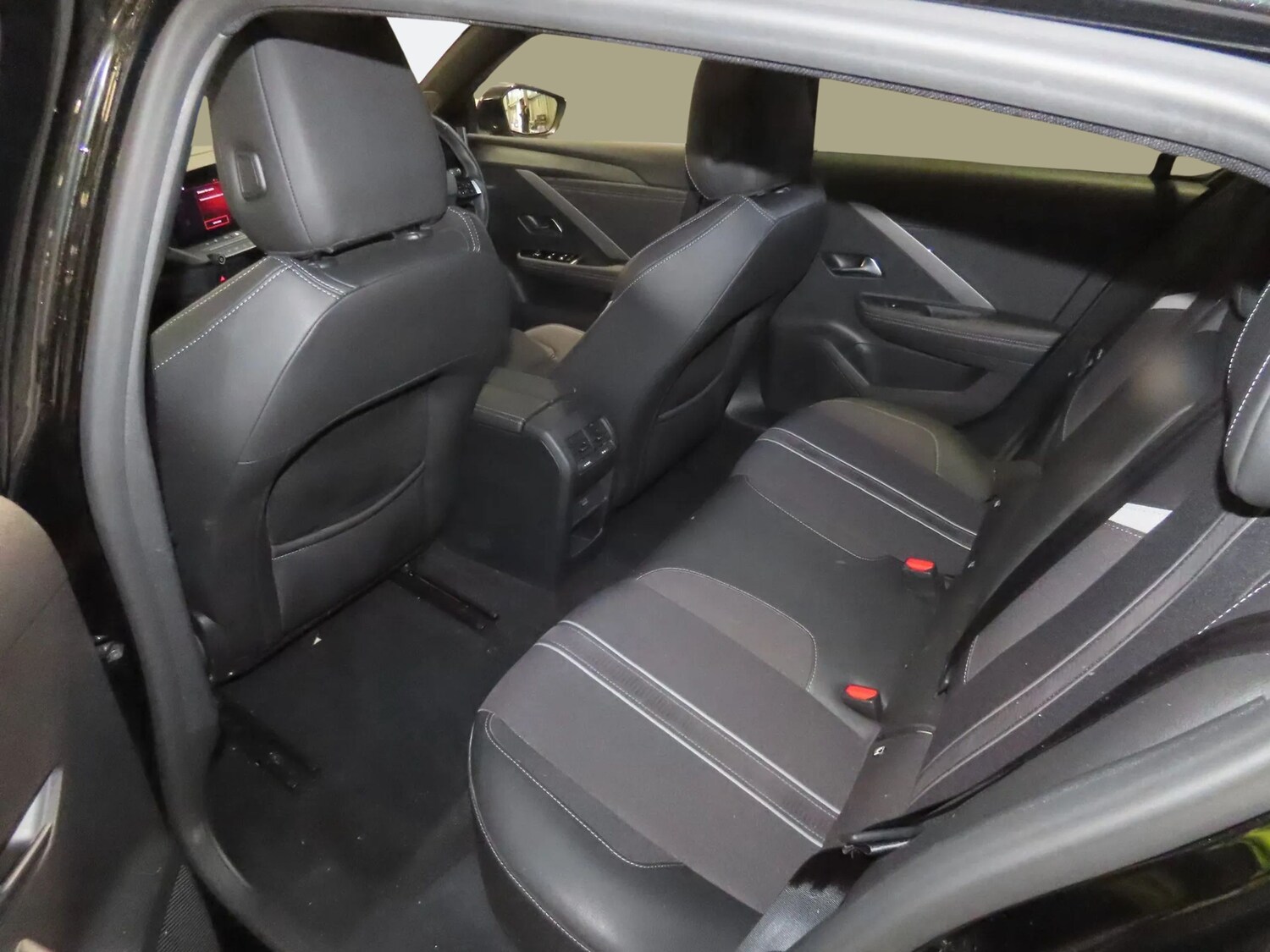 Used Vauxhall Astra 2023 for sale - 77459063: Photo 8