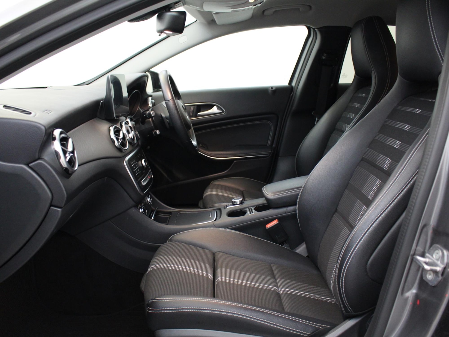 Used Mercedes-Benz GLA 2019 for sale - 76755363: Photo 12