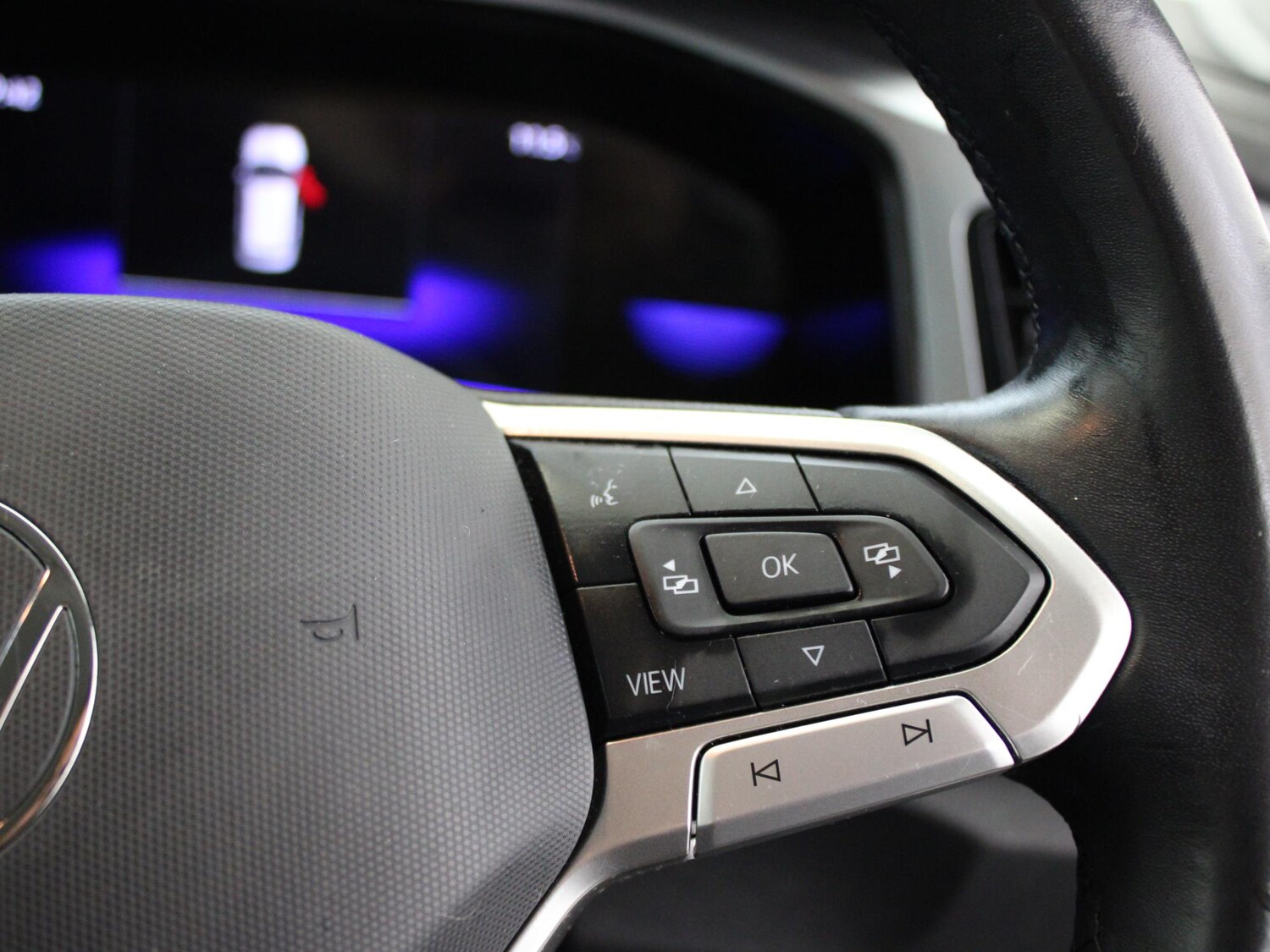Used Volkswagen T-Roc 2022 for sale - 76274706: Photo 12