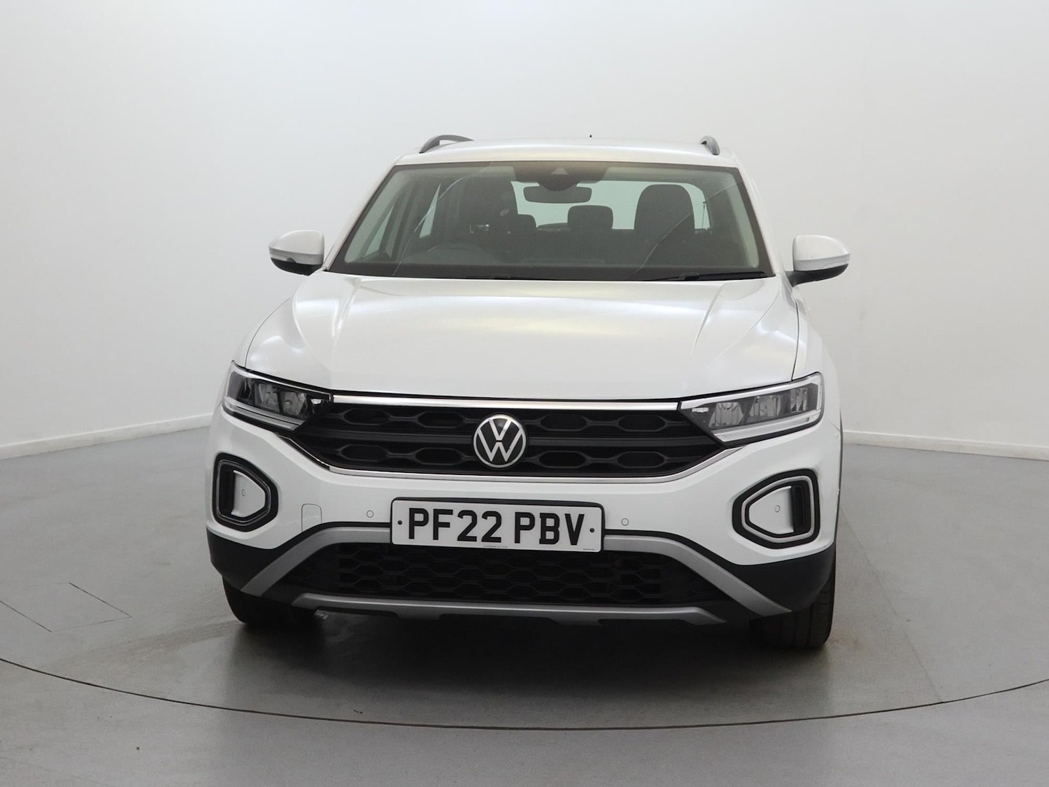 Used Volkswagen T-Roc 2022 for sale - 76274706: Photo 2