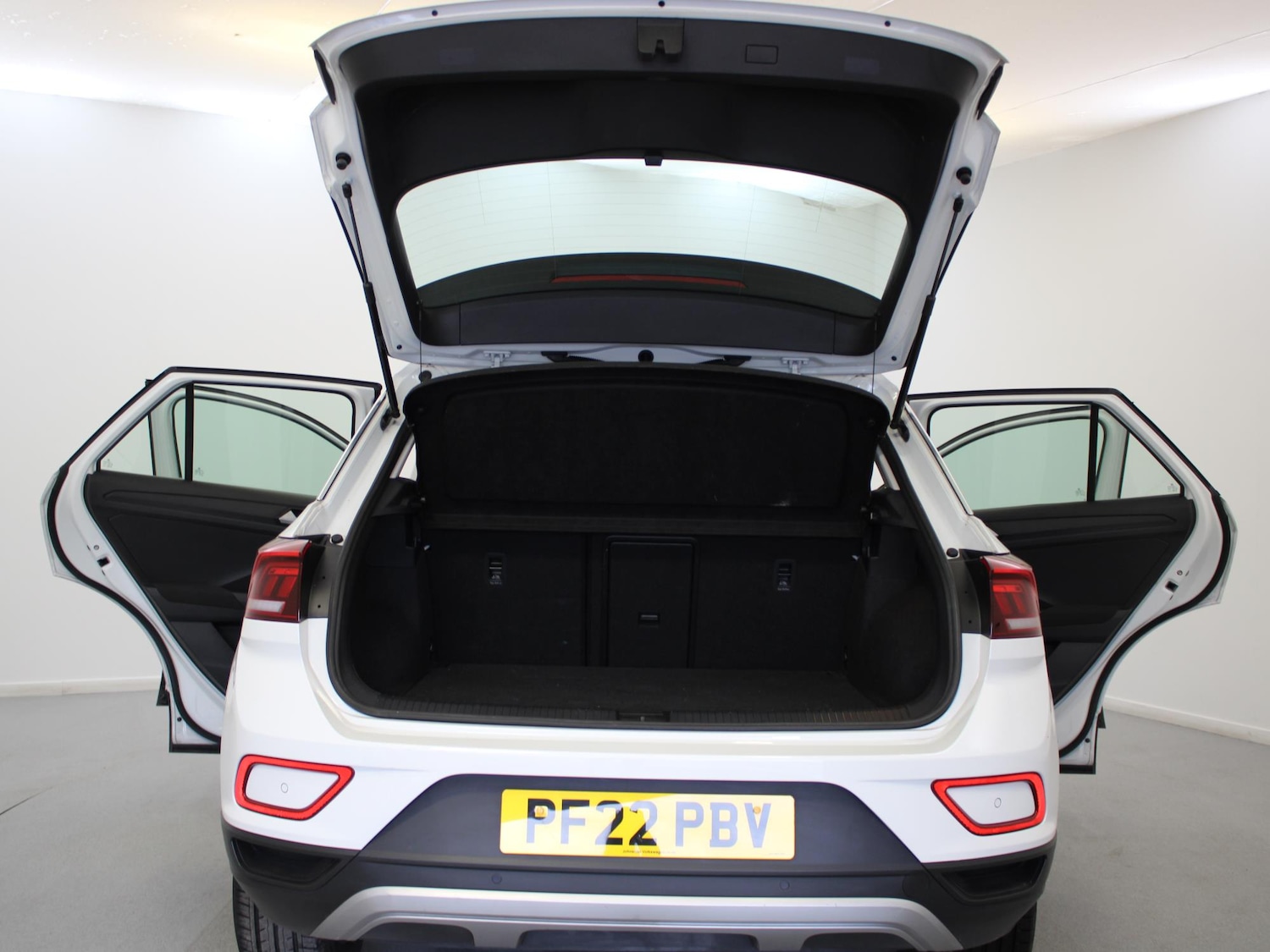 Used Volkswagen T-Roc 2022 for sale - 76274706: Photo 26