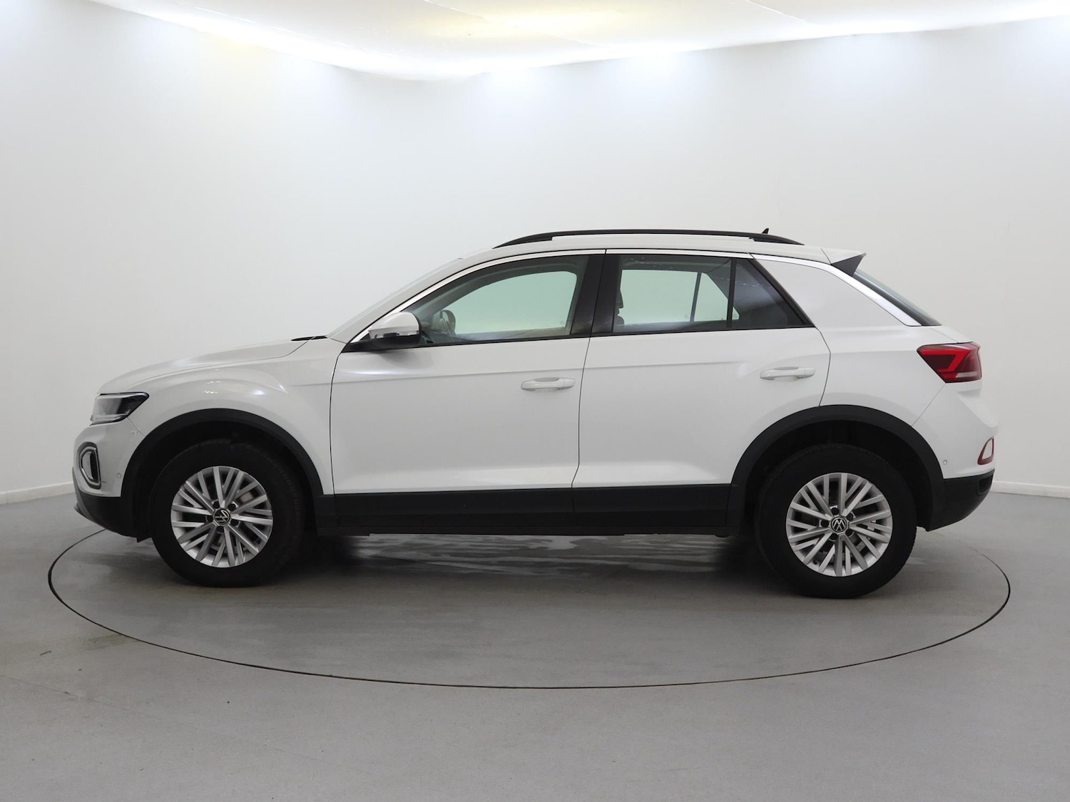 Used Volkswagen T-Roc 2022 for sale - 76274706: Photo 4