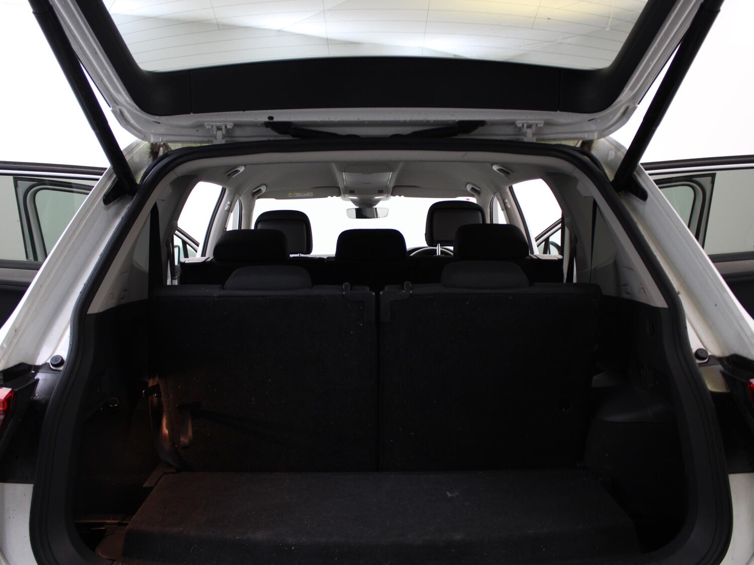 Used Volkswagen Tiguan Allspace 2021 for sale - 76515865: Photo 37