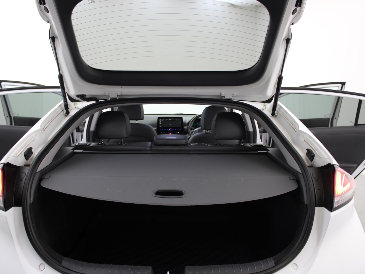 Used Hyundai IONIQ 2021 for sale - 76805385: Photo 44