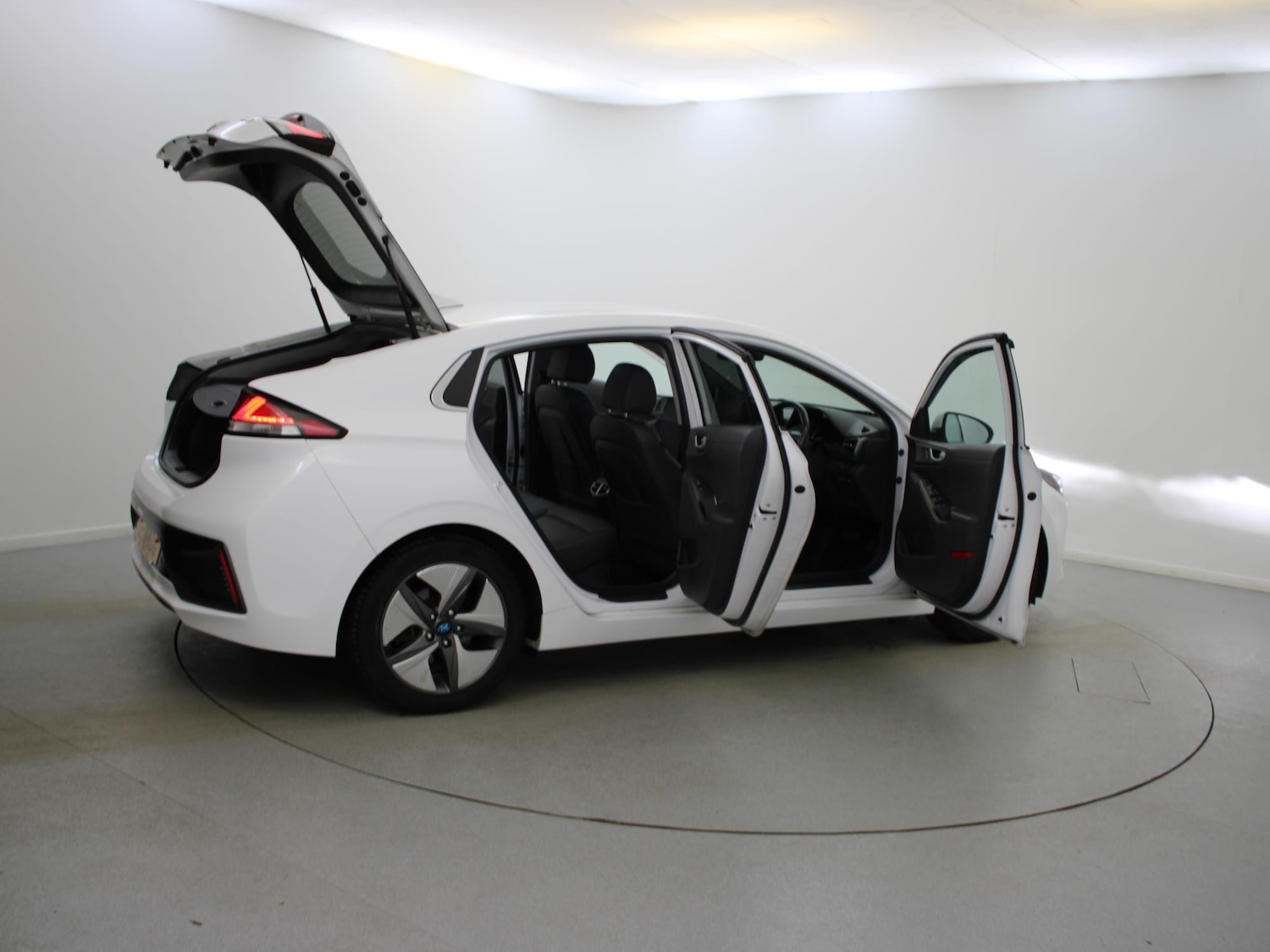 Used Hyundai IONIQ 2021 for sale - 76805385: Photo 45