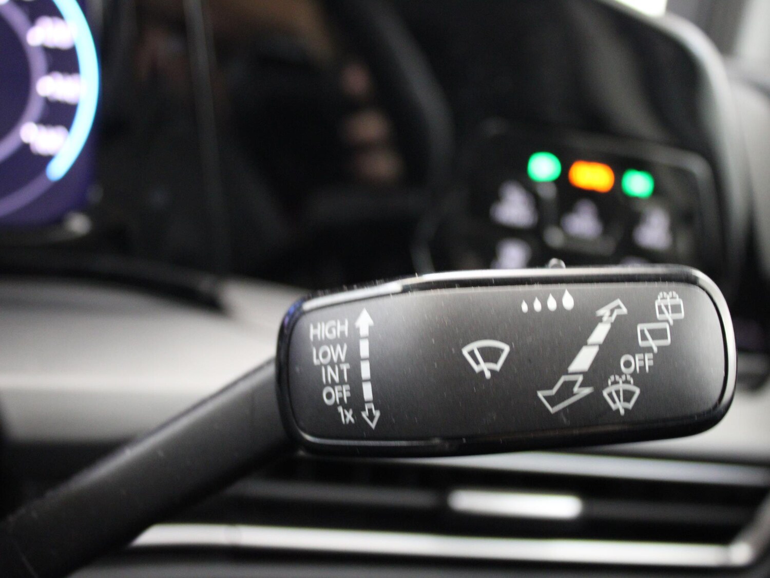 Used Volkswagen Golf 2021 for sale - 77240060: Photo 18