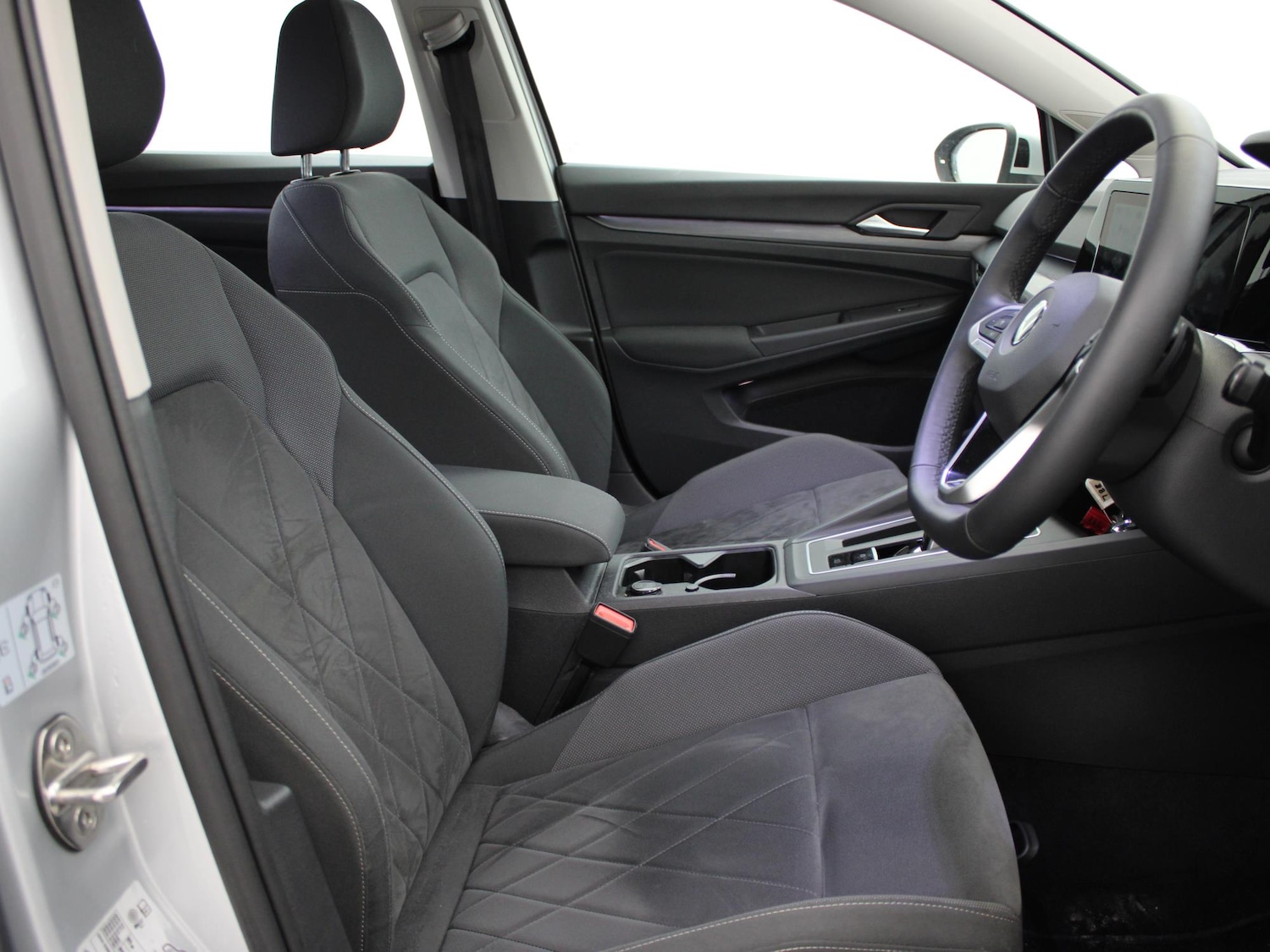 Used Volkswagen Golf 2021 for sale - 77240060: Photo 9