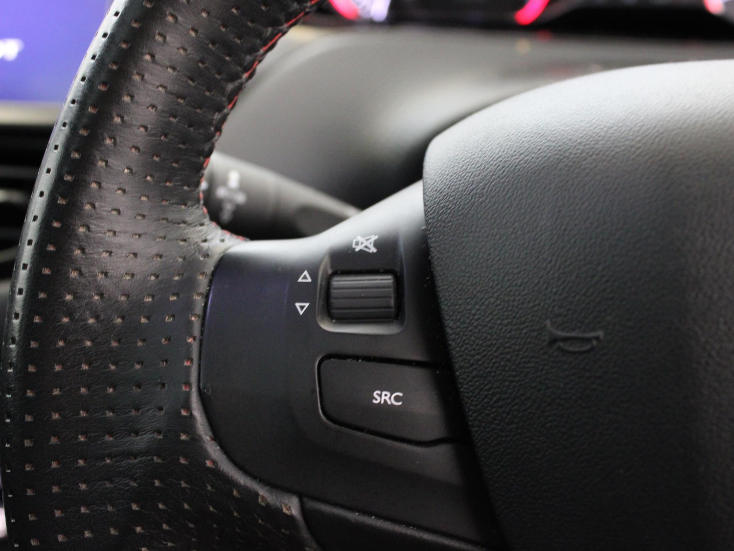 Used Peugeot 2008 2018 for sale - 77593577: Photo 10