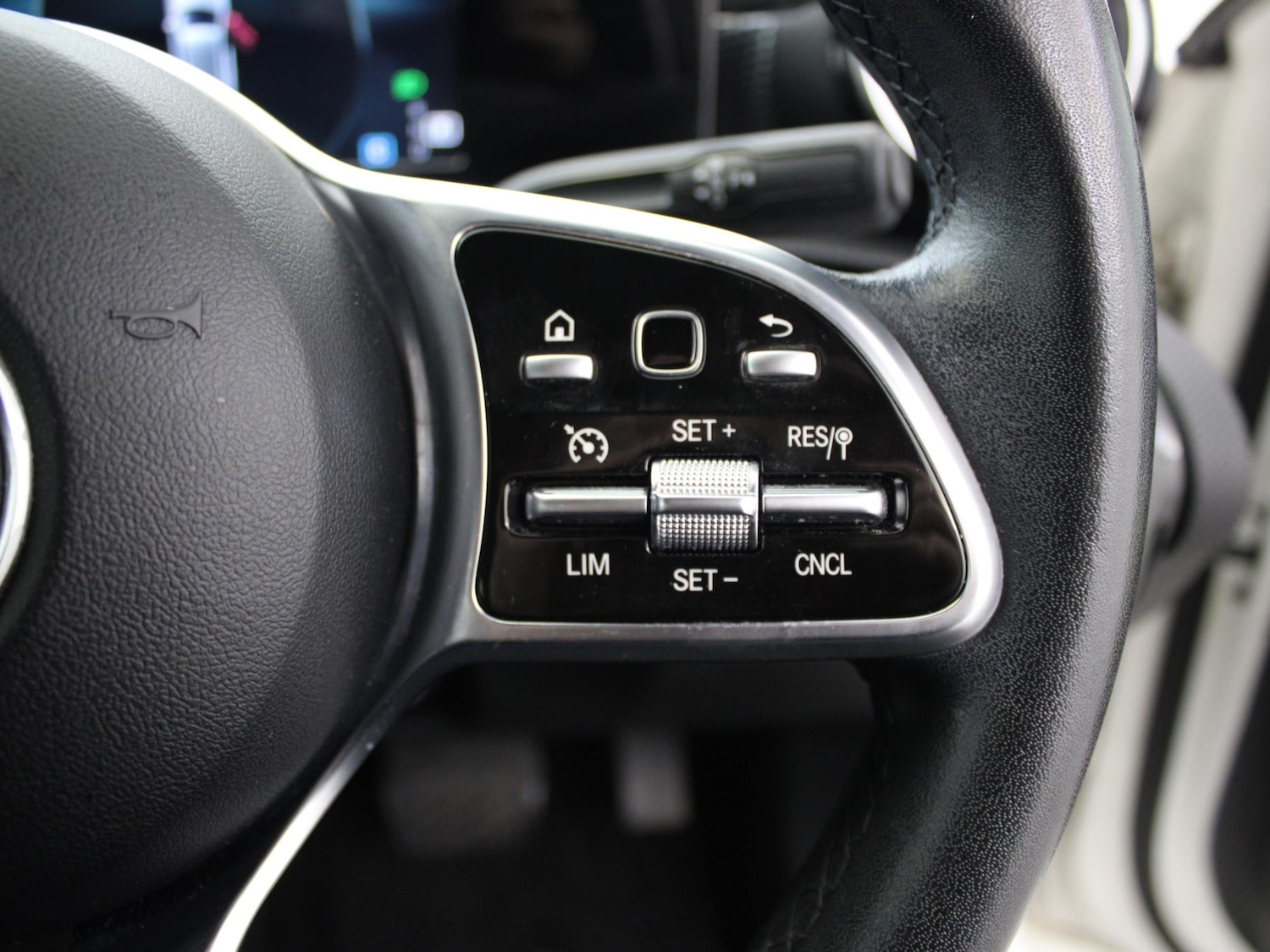 Used Mercedes-Benz A-Class 2019 for sale - 77687031: Photo 31