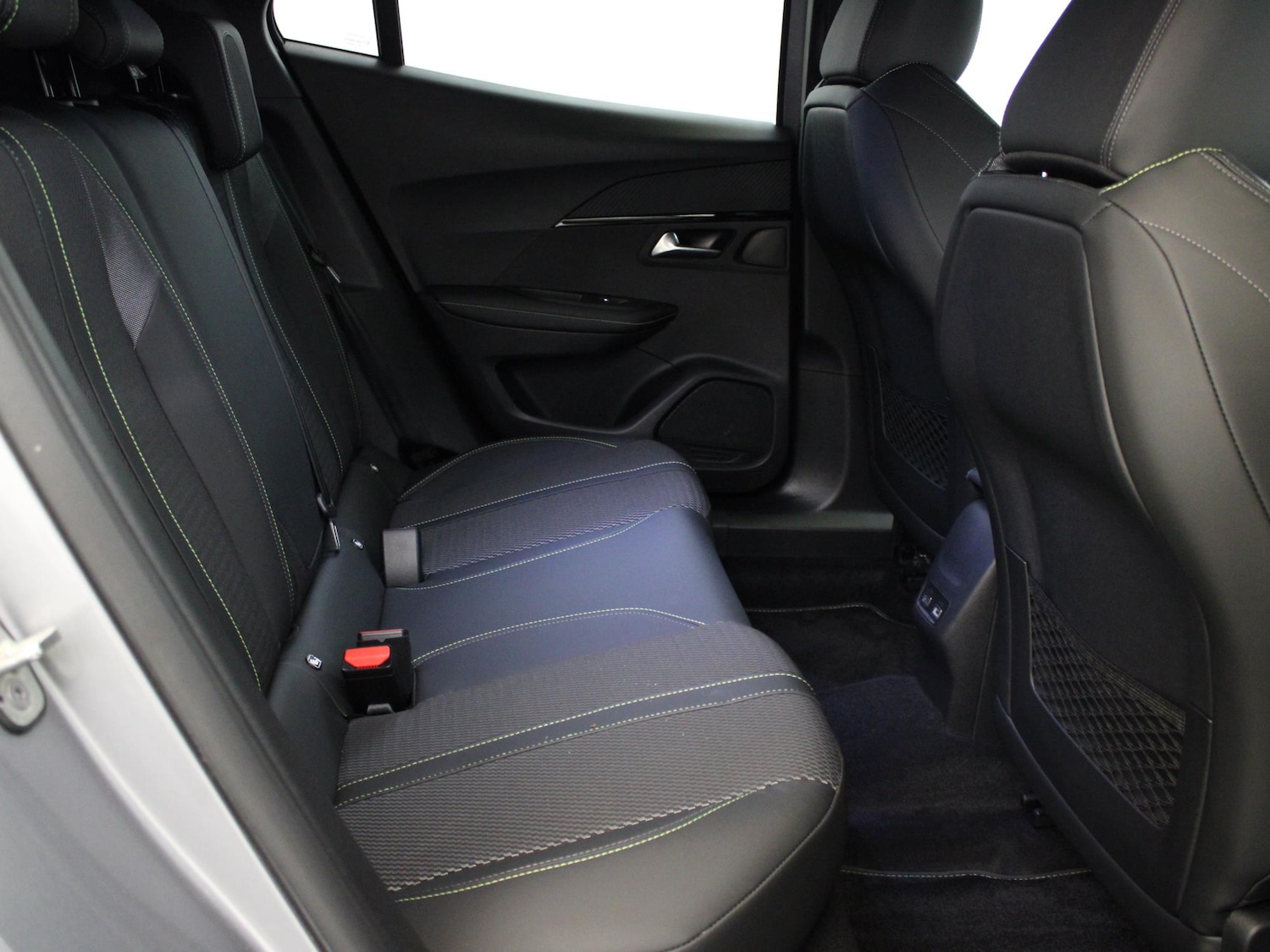 Used Peugeot 2008 2023 for sale - 76300275: Photo 12