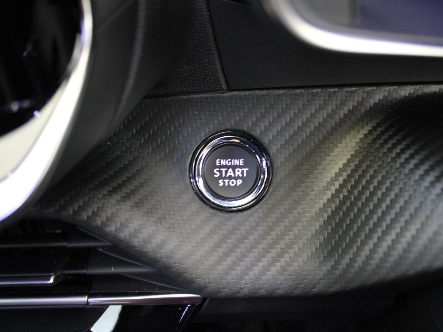 Used Peugeot 2008 2023 for sale - 76300275: Photo 17