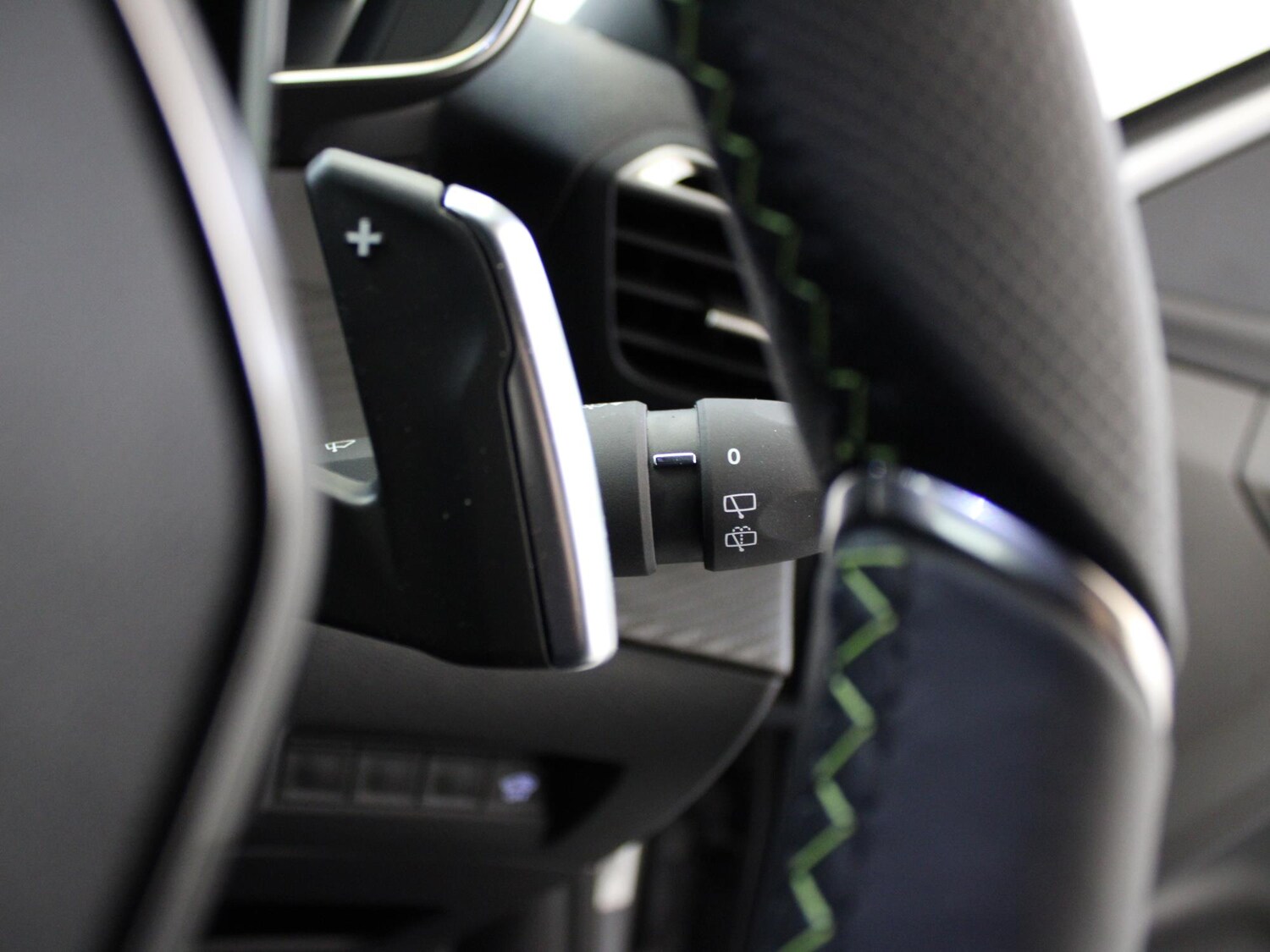 Used Peugeot 2008 2023 for sale - 76300275: Photo 38