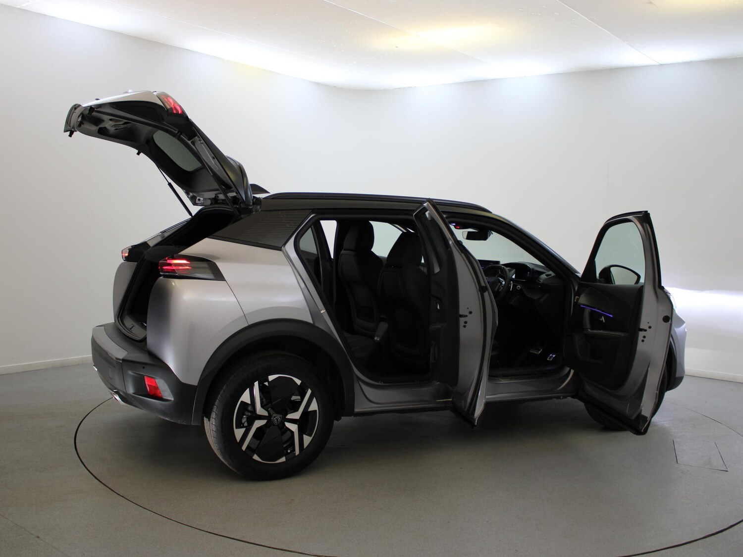 Used Peugeot 2008 2023 for sale - 76300275: Photo 43