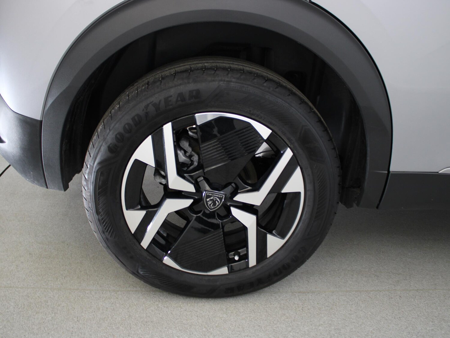 Used Peugeot 2008 2023 for sale - 76300275: Photo 47