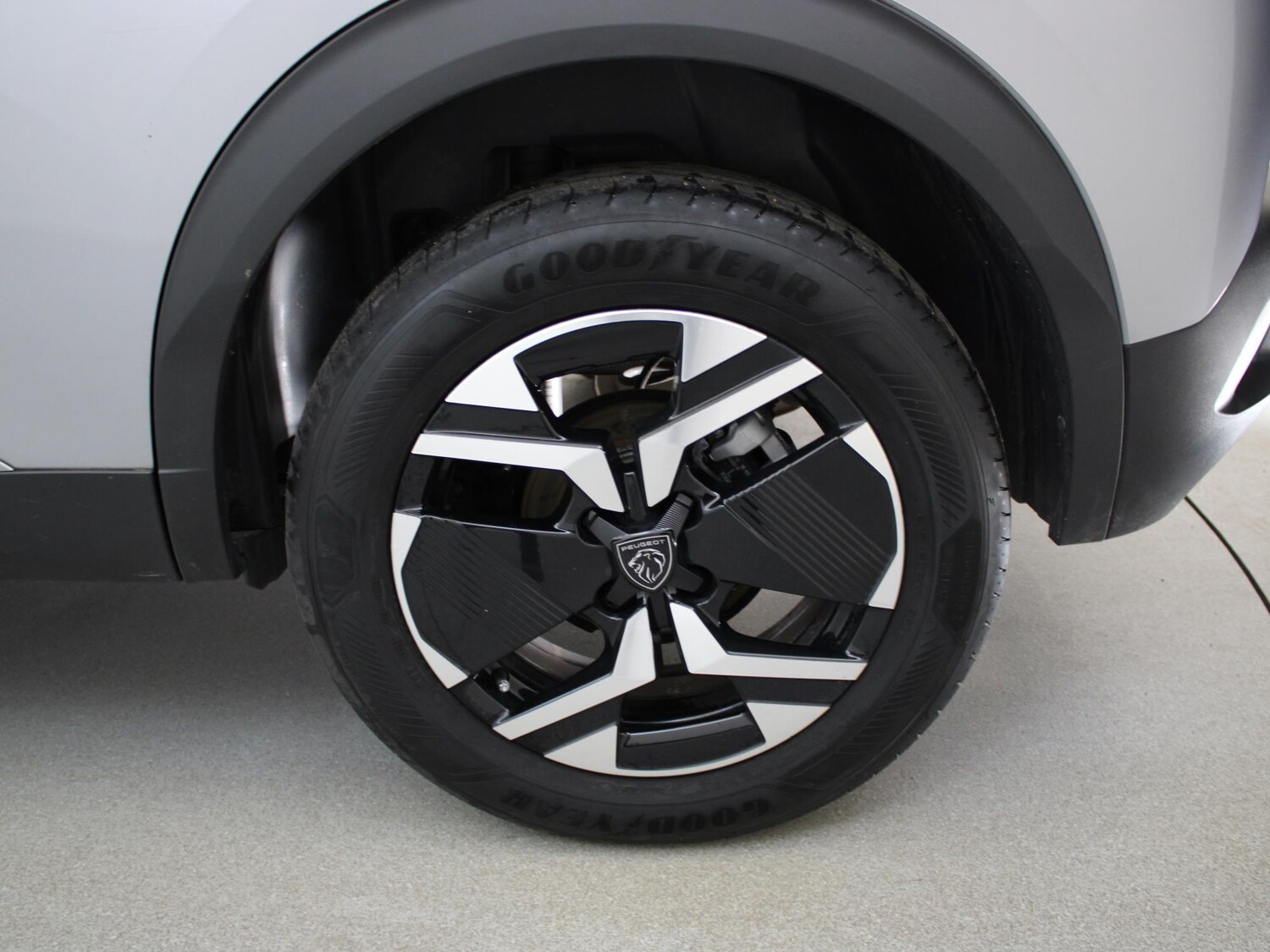 Used Peugeot 2008 2023 for sale - 76300275: Photo 48