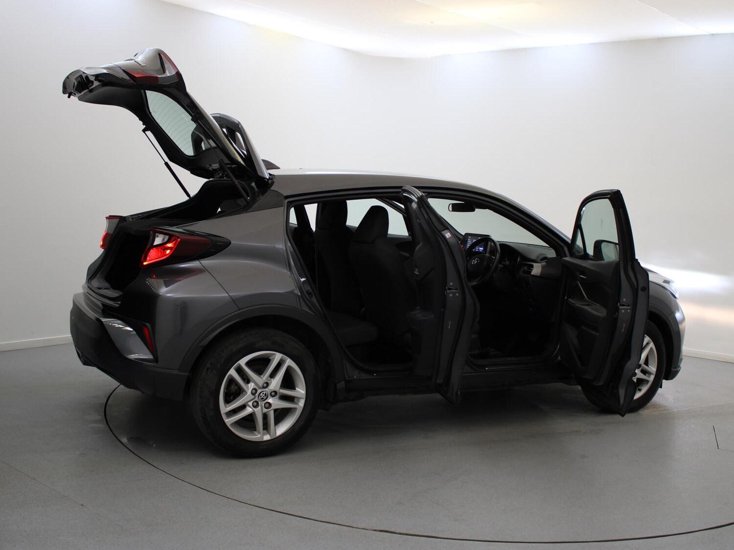 Used Toyota C-HR 2022 for sale - 75536229: Photo 32