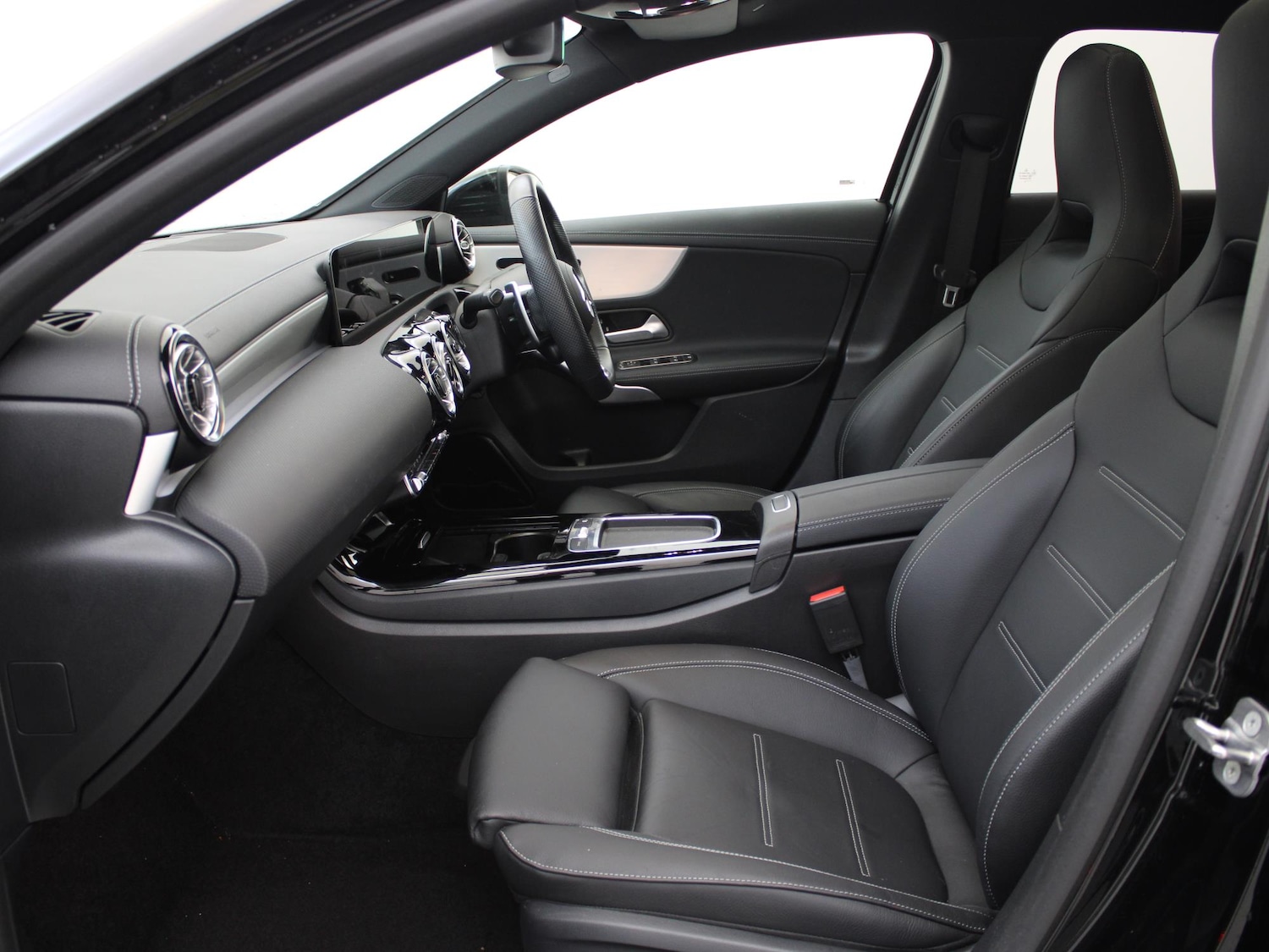 Used Mercedes-Benz A-Class 2023 for sale - 76890145: Photo 10