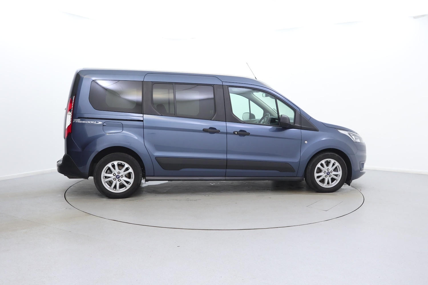 Used Ford Grand Tourneo Connect 2020 for sale - 76662239: Photo 12