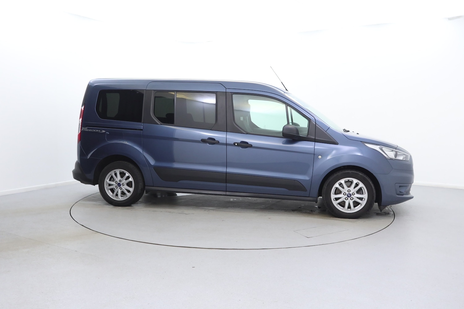 Used Ford Grand Tourneo Connect 2020 for sale - 76662239: Photo 16
