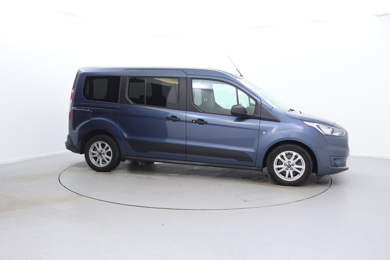 Used Ford Grand Tourneo Connect 2020 for sale - 76662239: Photo 17