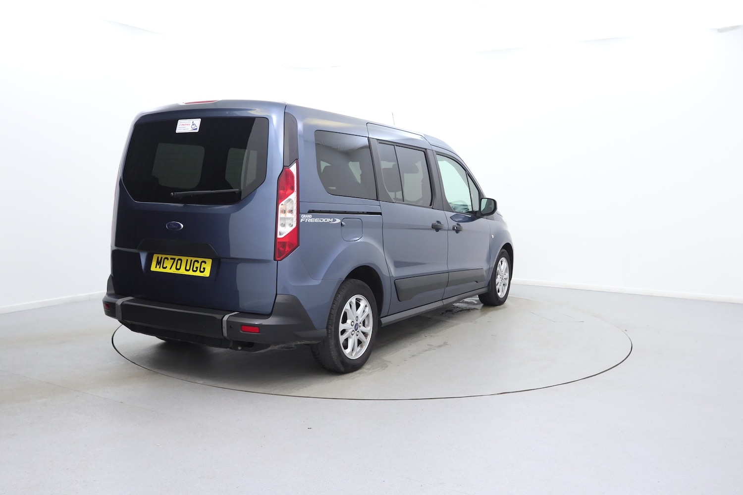 Used Ford Grand Tourneo Connect 2020 for sale - 76662239: Photo 2