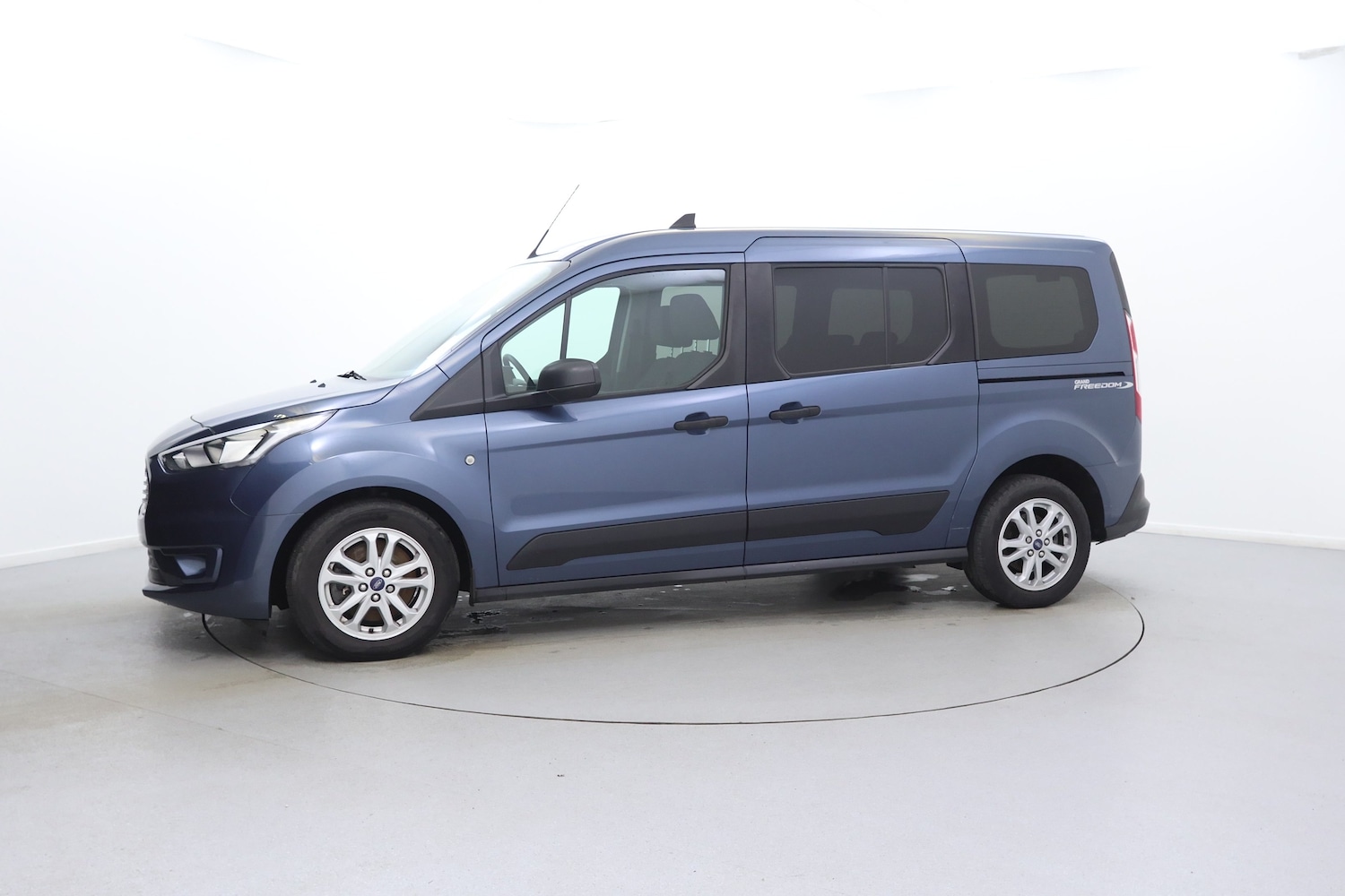 Used Ford Grand Tourneo Connect 2020 for sale - 76662239: Photo 46