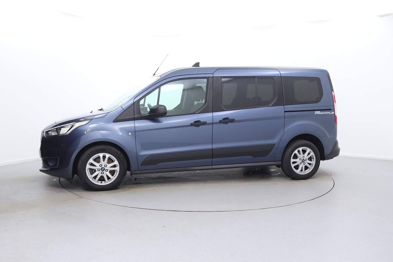 Used Ford Grand Tourneo Connect 2020 for sale - 76662239: Photo 47