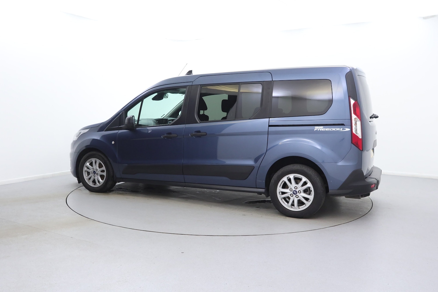 Used Ford Grand Tourneo Connect 2020 for sale - 76662239: Photo 55