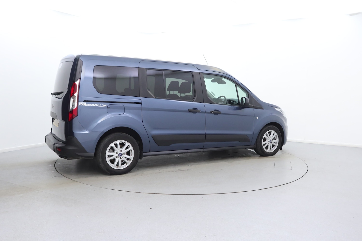 Used Ford Grand Tourneo Connect 2020 for sale - 76662239: Photo 8