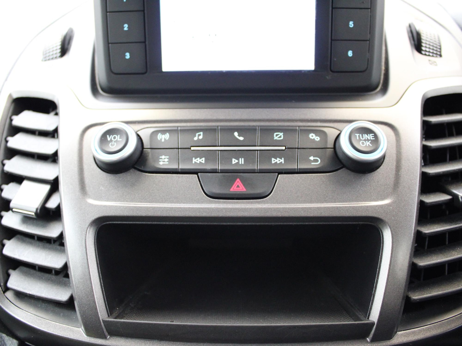 Used Ford Grand Tourneo Connect 2020 for sale - 76662239: Photo 95