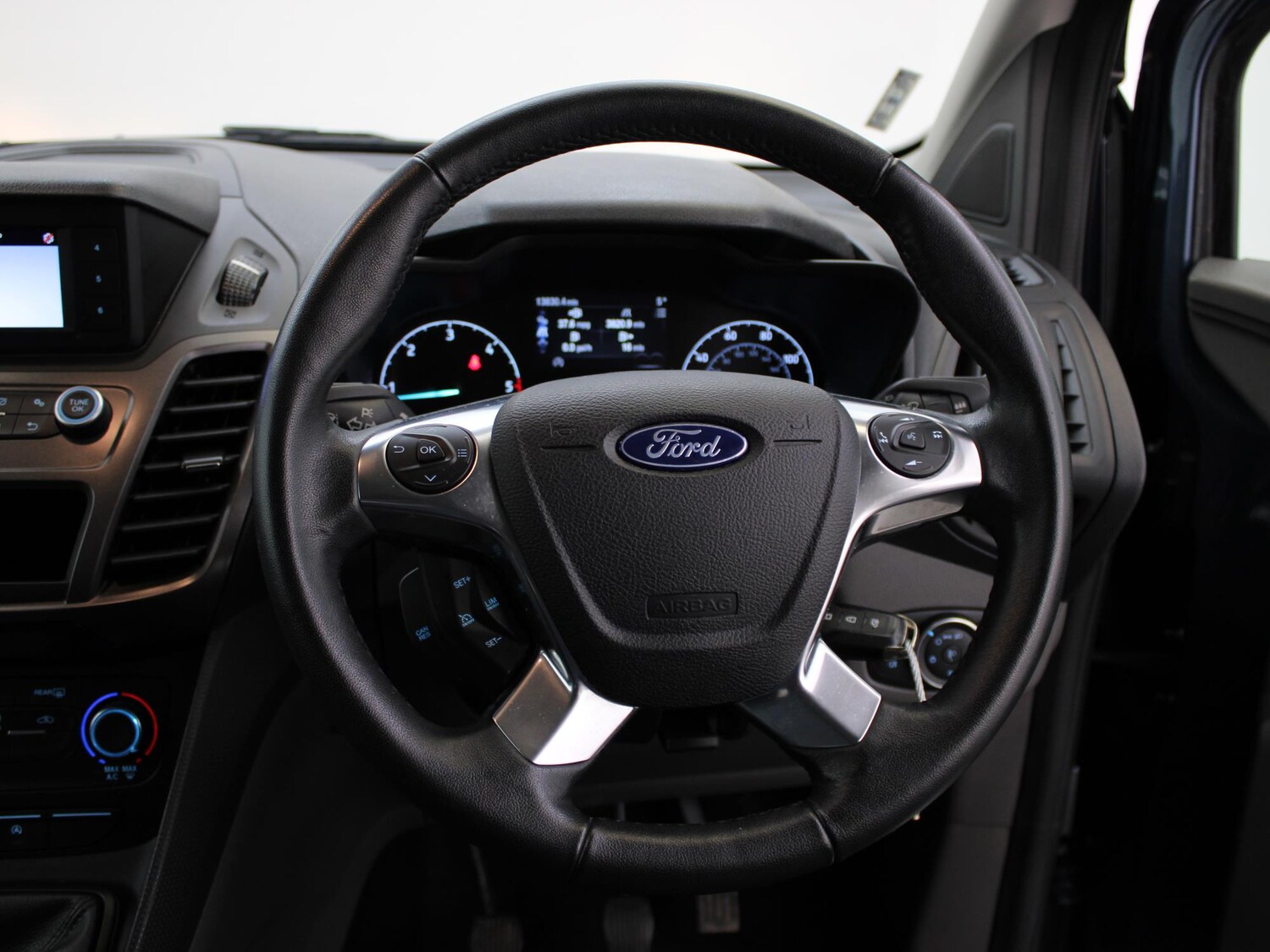 Used Ford Grand Tourneo Connect 2020 for sale - 76662239: Photo 99