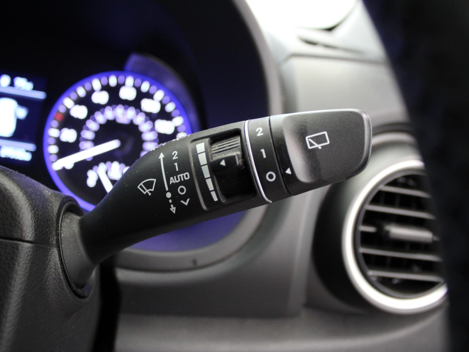 Used Hyundai KONA 2019 for sale - 76516007: Photo 29