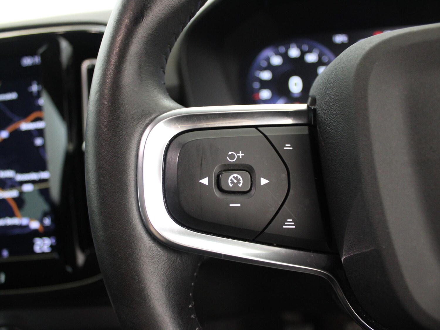 Used Volvo XC40 2020 for sale - 76442658: Photo 33