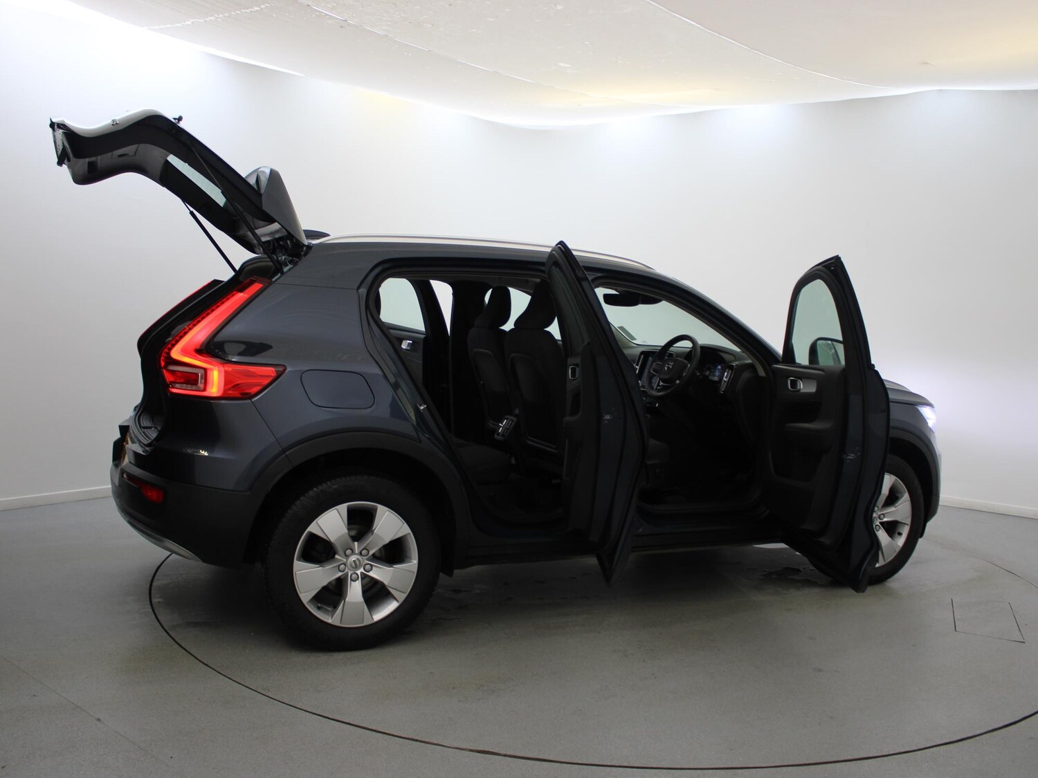 Used Volvo XC40 2020 for sale - 76442658: Photo 41