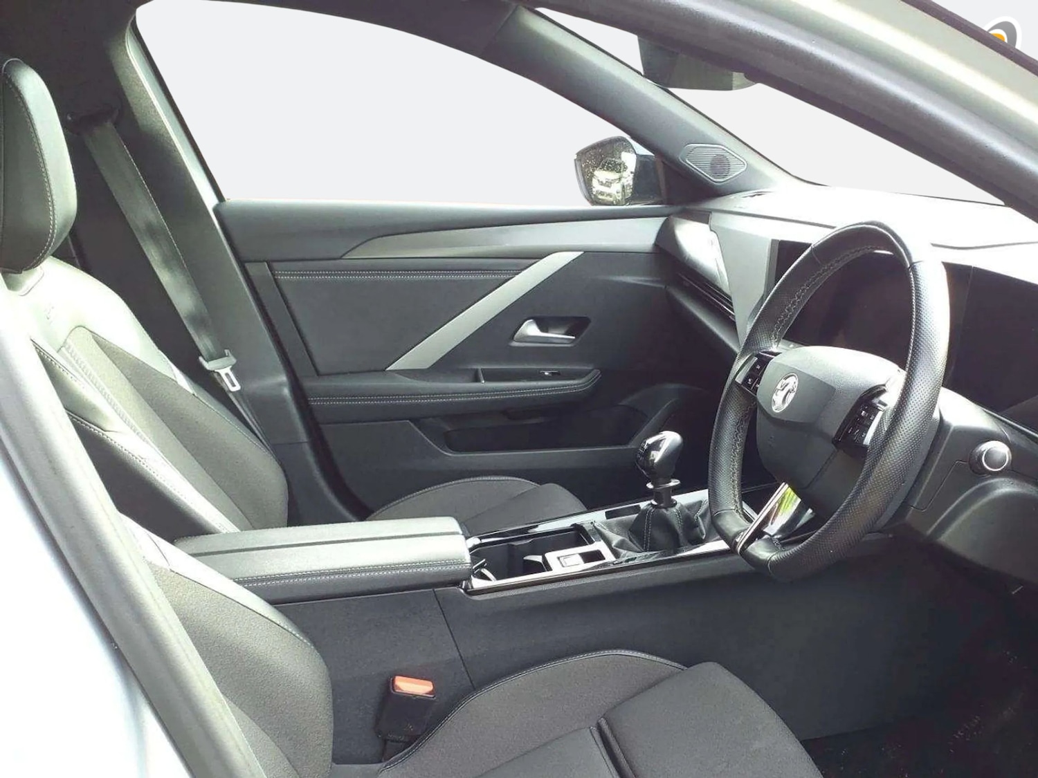 Used Vauxhall Astra 2023 for sale - 77348302: Photo 3