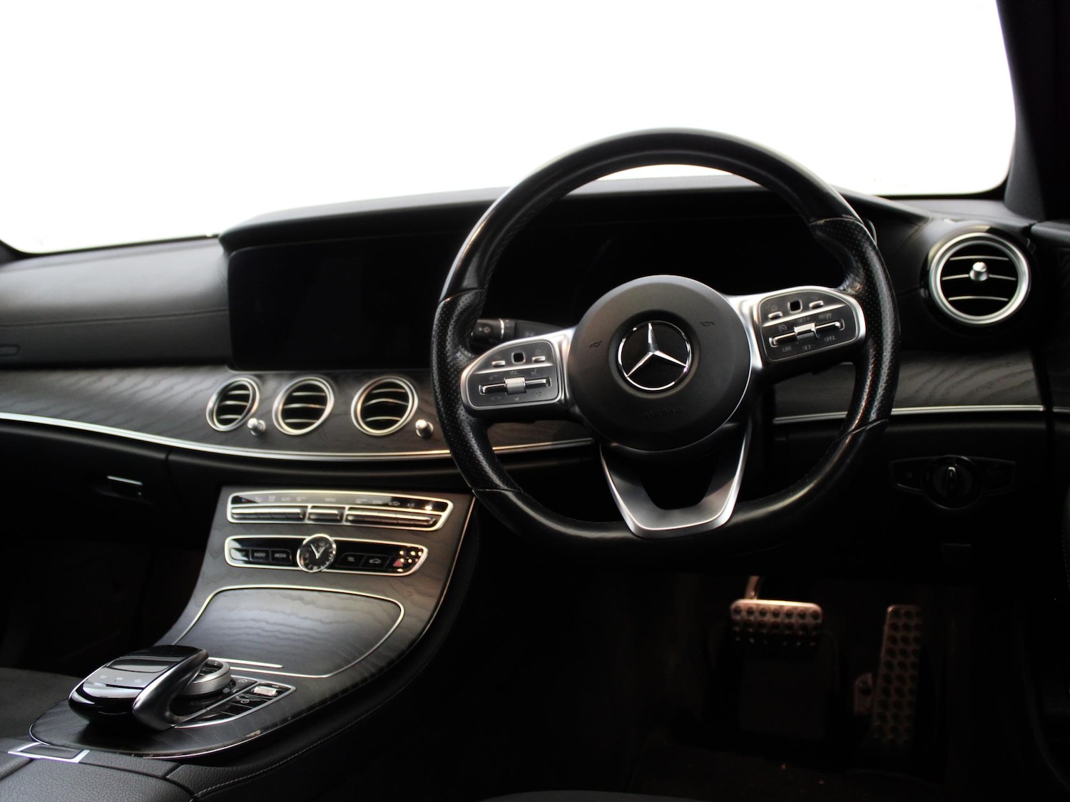 Used Mercedes-Benz E-Class 2019 for sale - 76128275: Photo 11