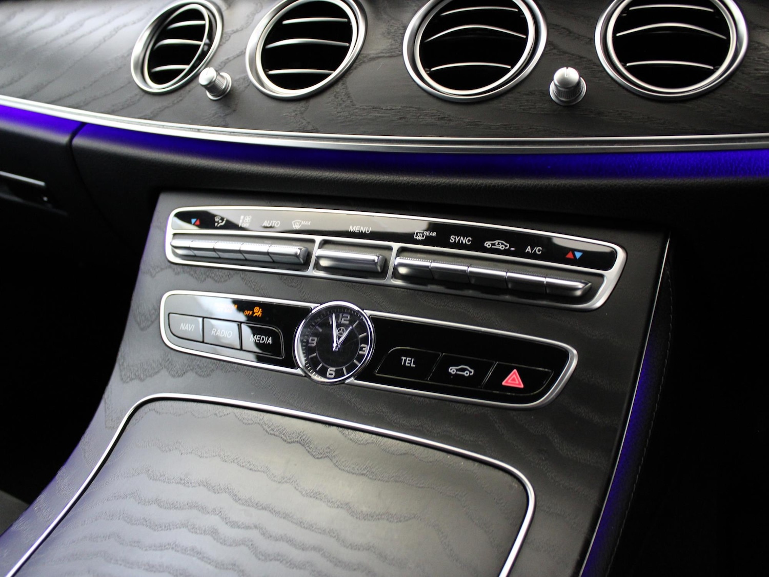 Used Mercedes-Benz E-Class 2019 for sale - 76128275: Photo 30