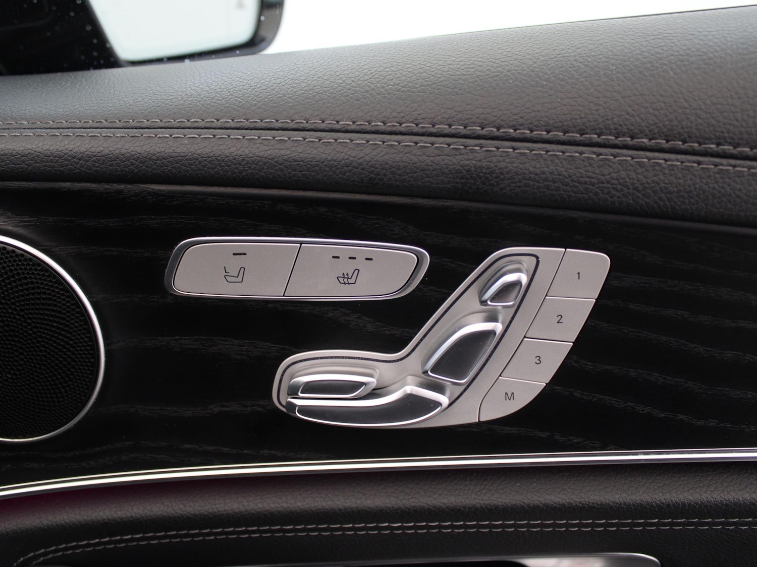 Used Mercedes-Benz E-Class 2019 for sale - 76128275: Photo 38