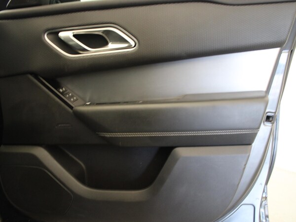 Used Land Rover Range Rover Velar 2018 for sale - 75536211: Photo 25
