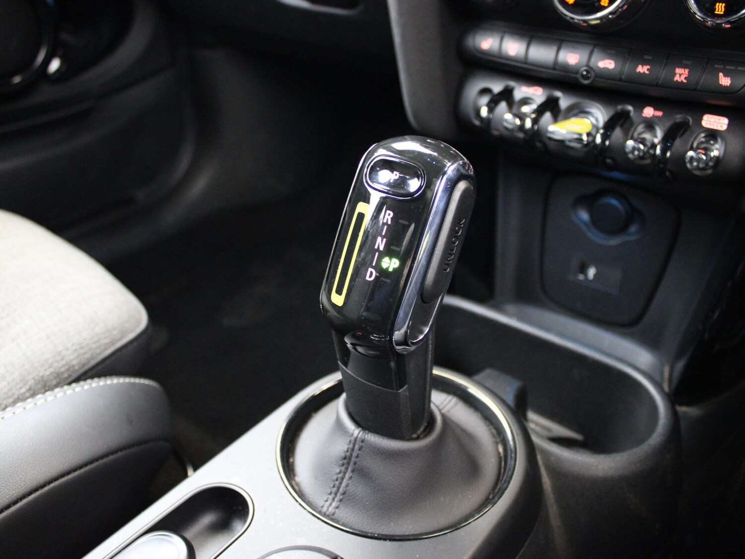 Used MINI Hatch 2022 for sale - 77615774: Photo 31