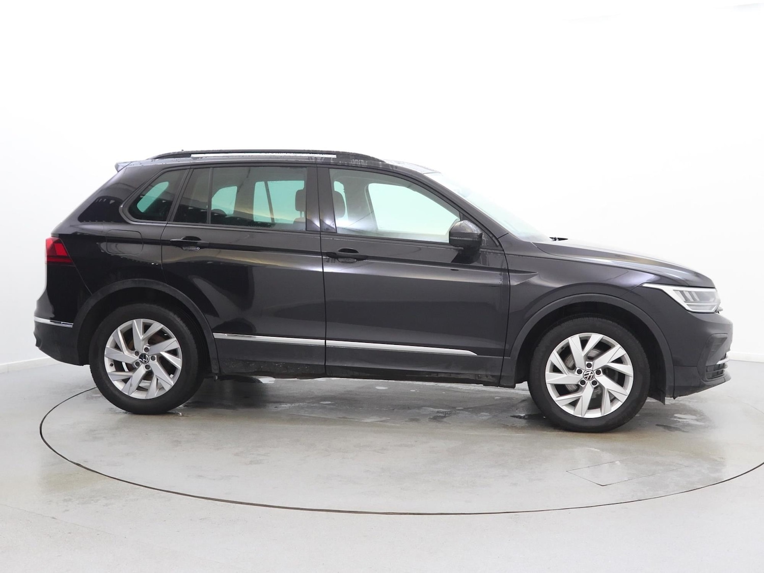 Used Volkswagen Tiguan 2022 for sale - 76890219: Photo 6