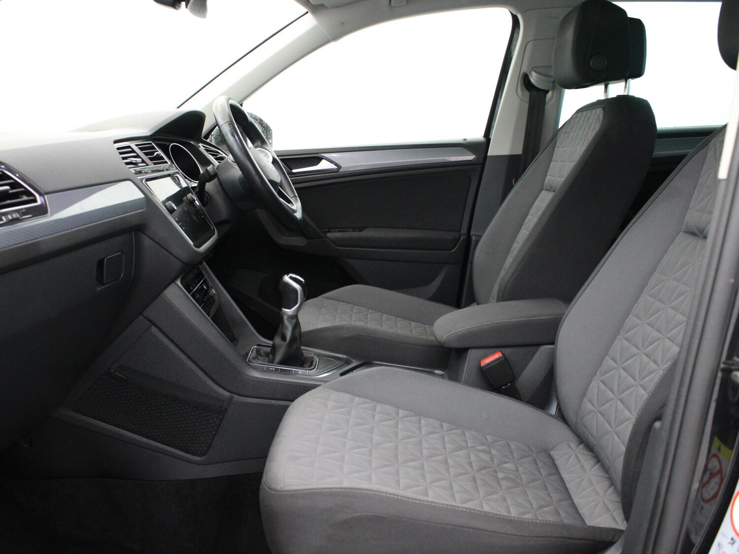 Used Volkswagen Tiguan 2022 for sale - 76890219: Photo 8